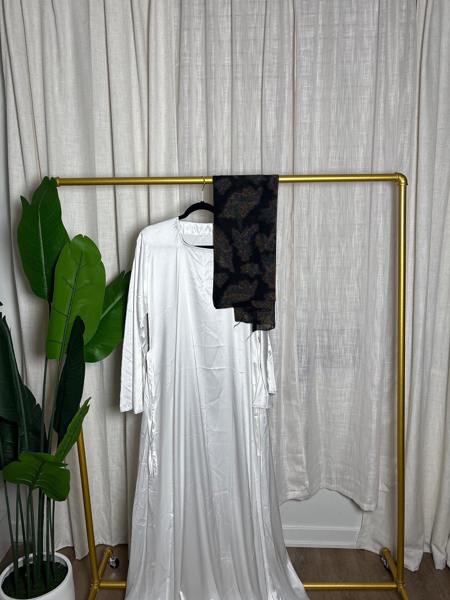 Silky Asli Abayas