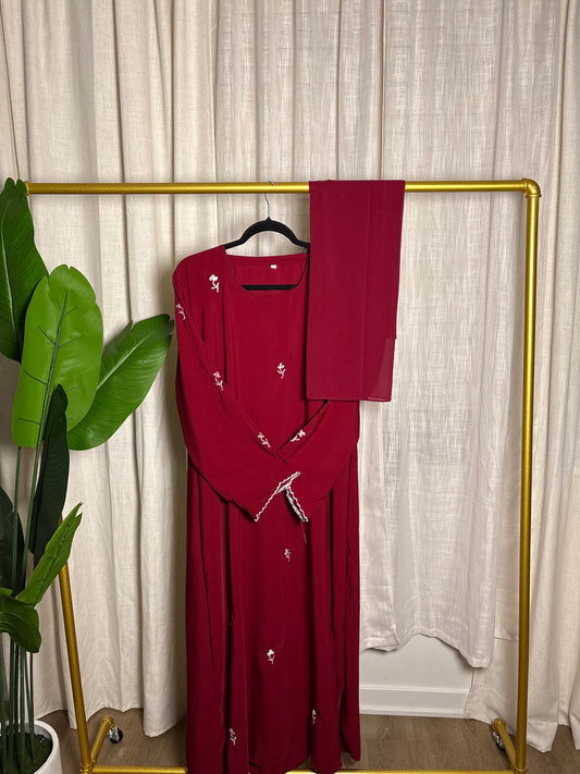 Simple Closed Abayas