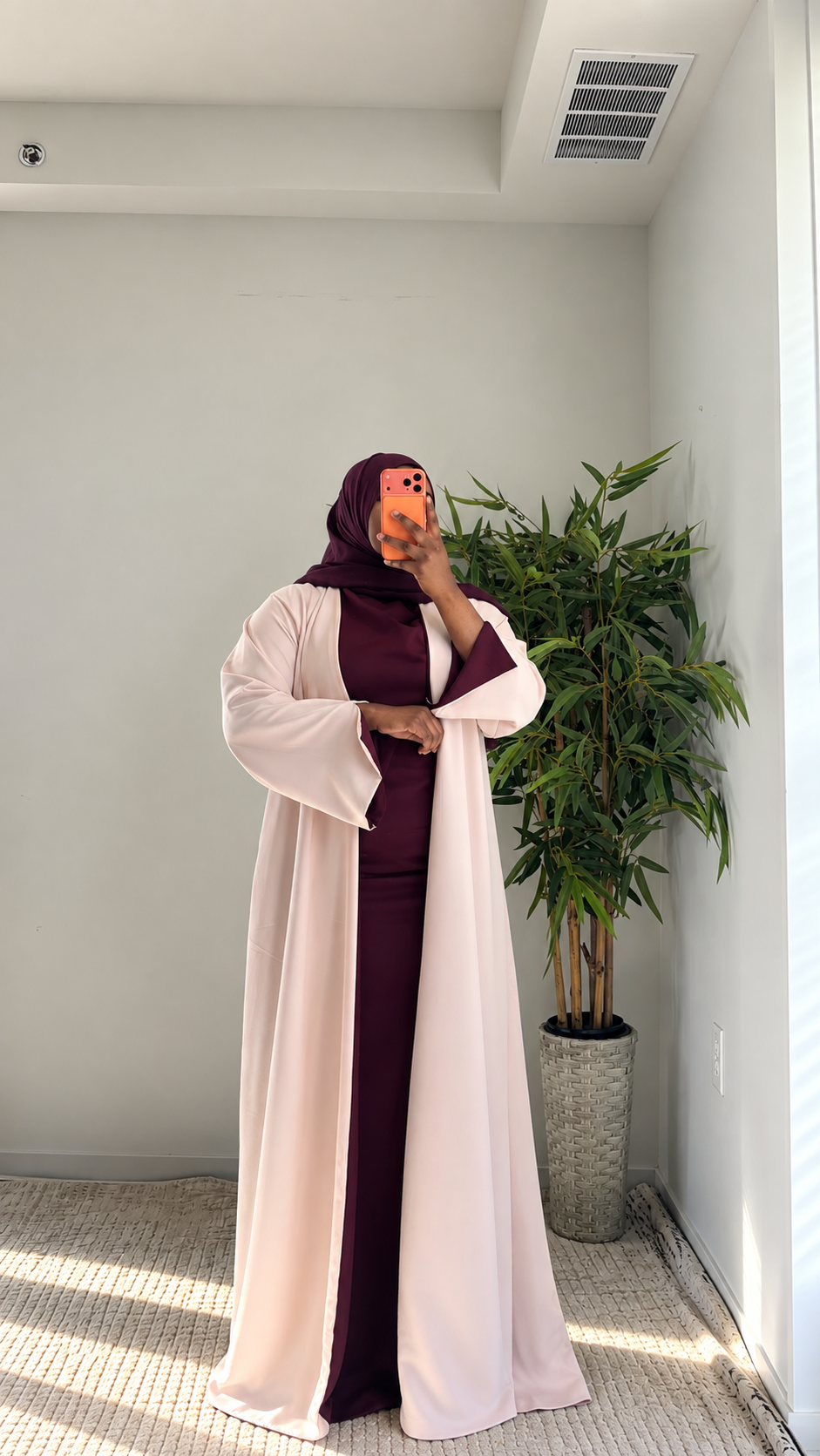 Two-Tone Open Abaya – Contrast Colour Design