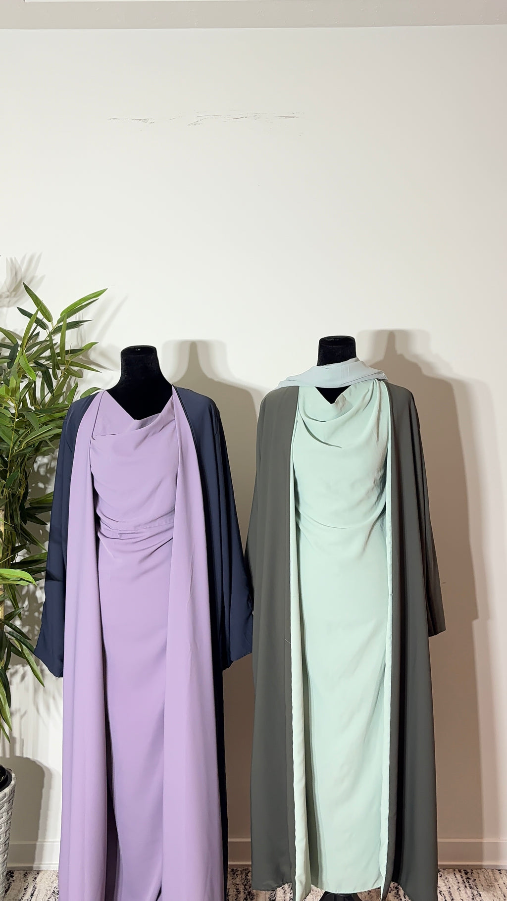 One Abaya. Two Beautiful Looks