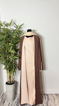 One Abaya. Two Beautiful Looks.