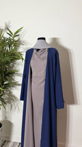 One Abaya. Two Beautiful Looks.
