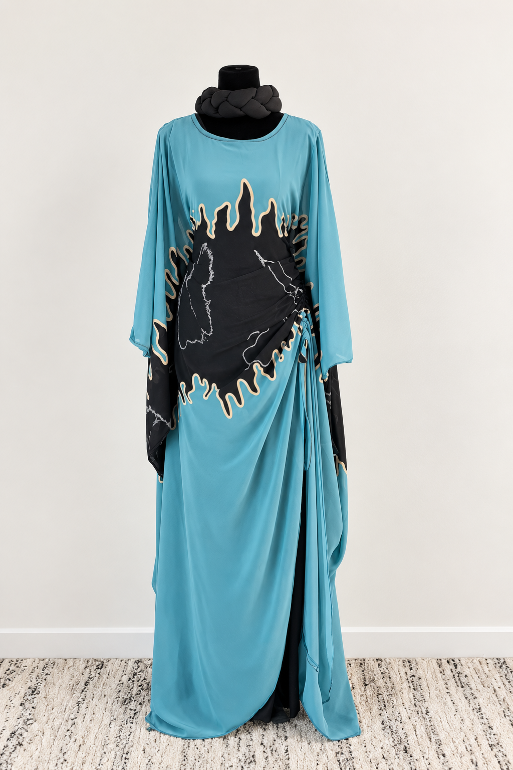 Siti A little color, a lot of elegance