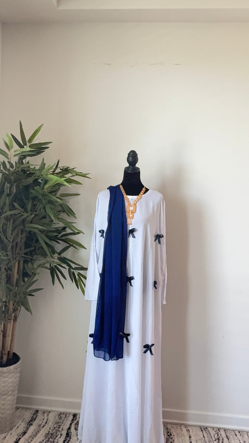 Bow Abaya Elegant & Timeless