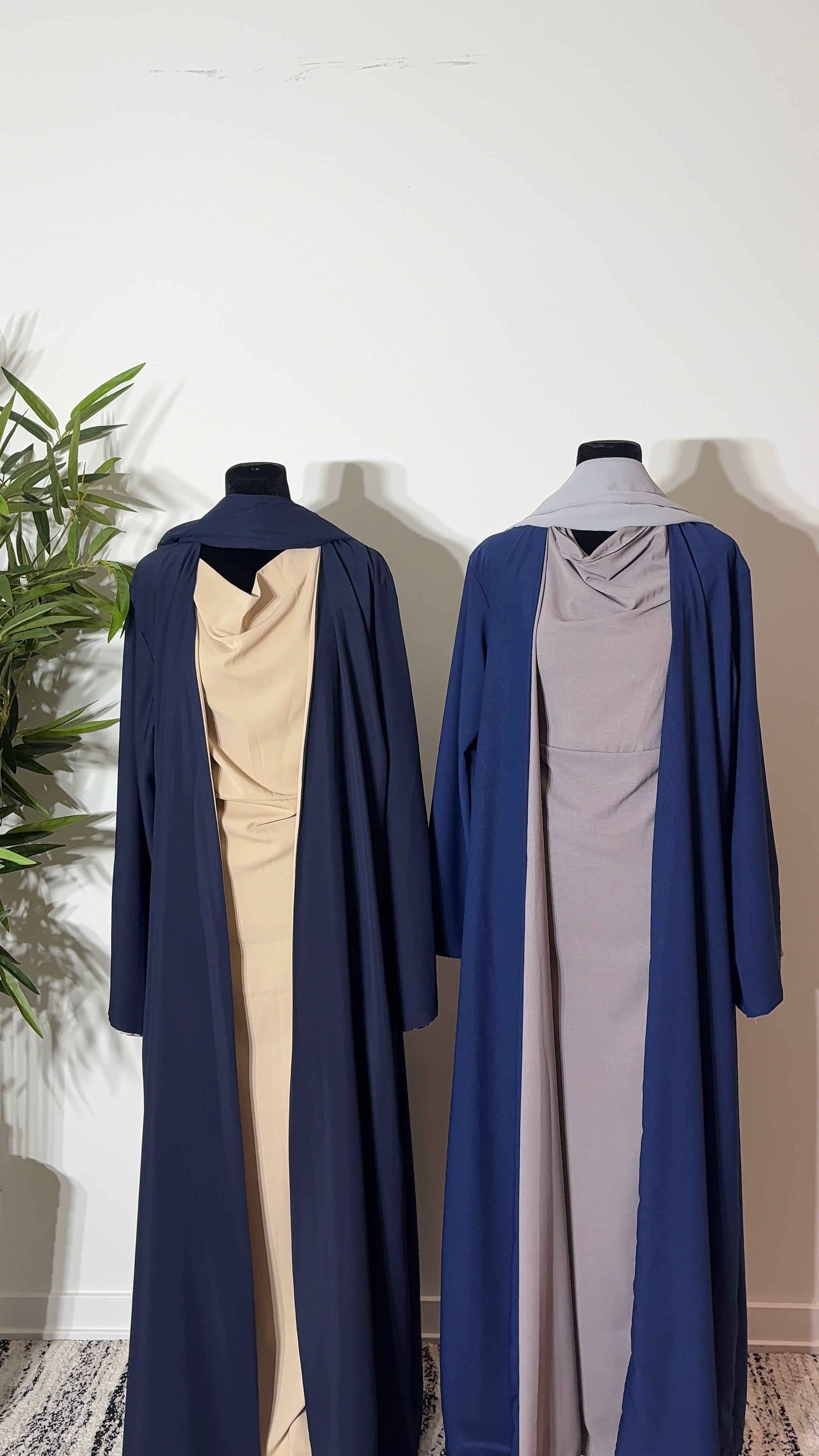 One Abaya. Two Beautiful Looks.