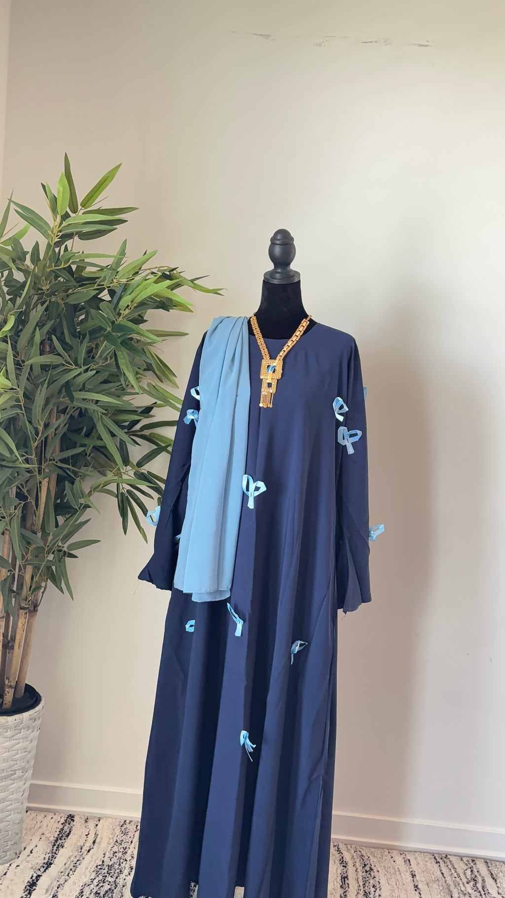 Bow Abaya Elegant & Timeless